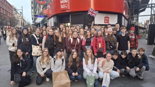Sprachreise nach England der 4. Klassen - Lernen, Lachen und unvergessliche Eindrücke – Foto 1