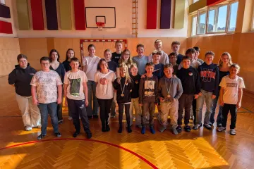 Klassenprojekt „Bewegte Pause“ der 4b – Titelbild