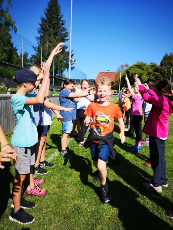 Willkommen in der Mittelschule! – Titelbild