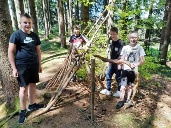 Wir gehen in den Wald – Titelbild