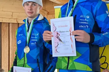 Bezirksskirennen – Titelbild